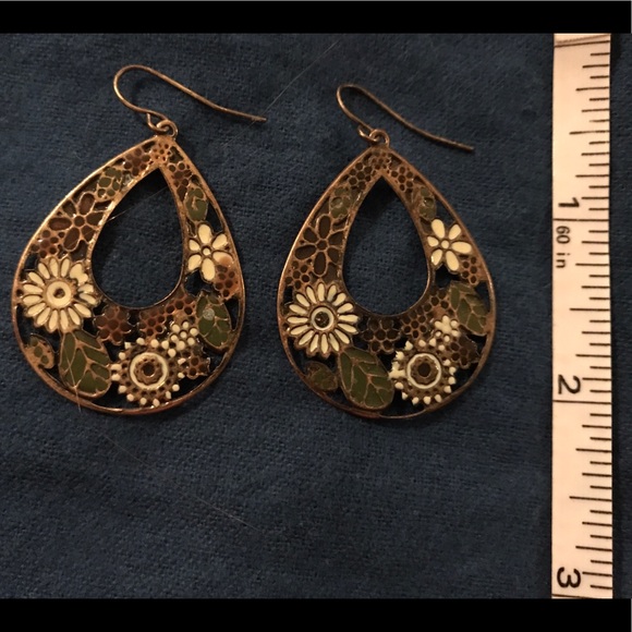 🌻Fun Floral Dangles🌻🌸🌼 - Picture 4 of 7